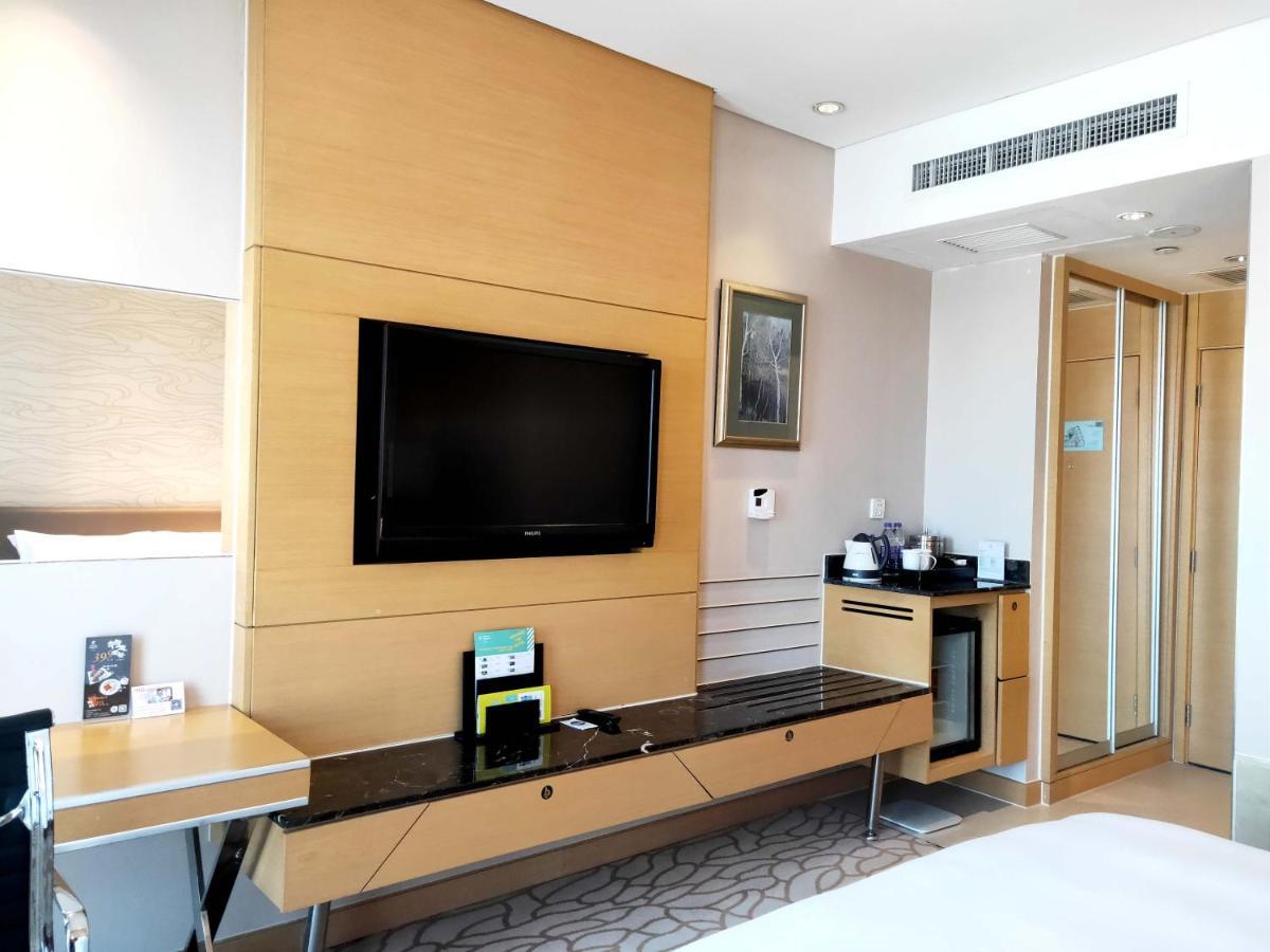 Radisson Hotel Tianjin Aqua City Екстериор снимка