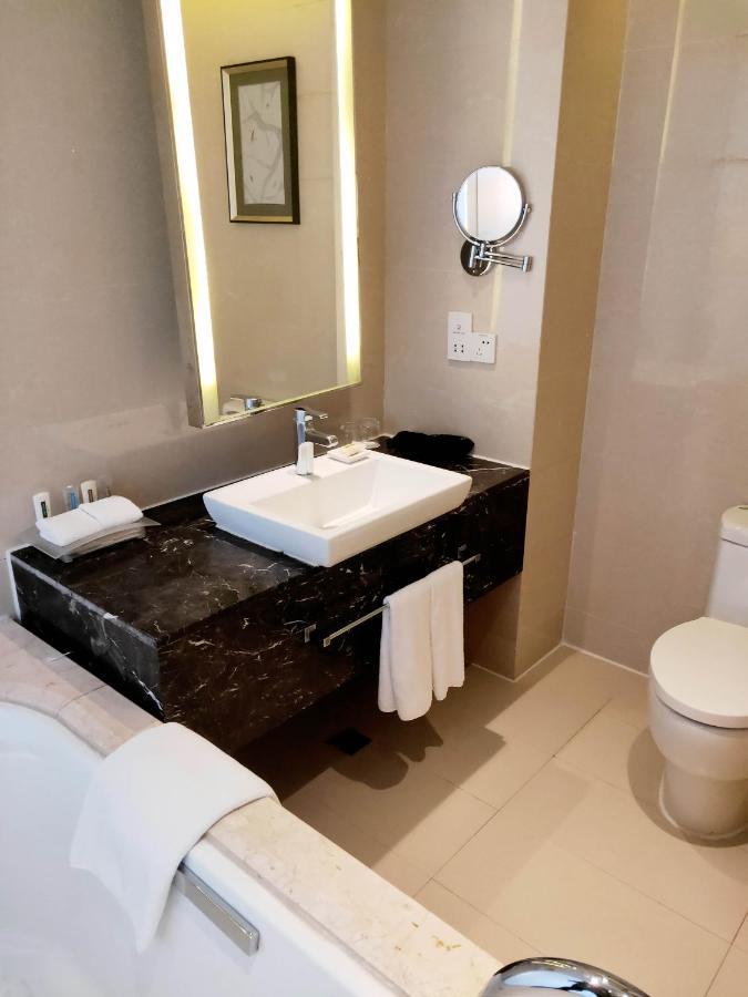 Radisson Hotel Tianjin Aqua City Екстериор снимка