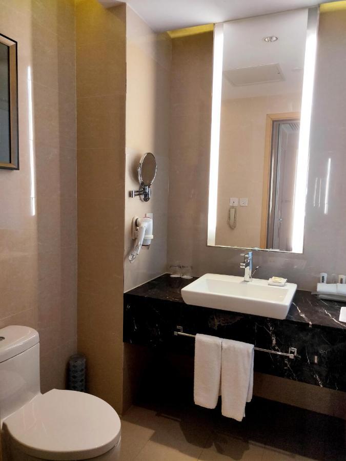 Radisson Hotel Tianjin Aqua City Екстериор снимка