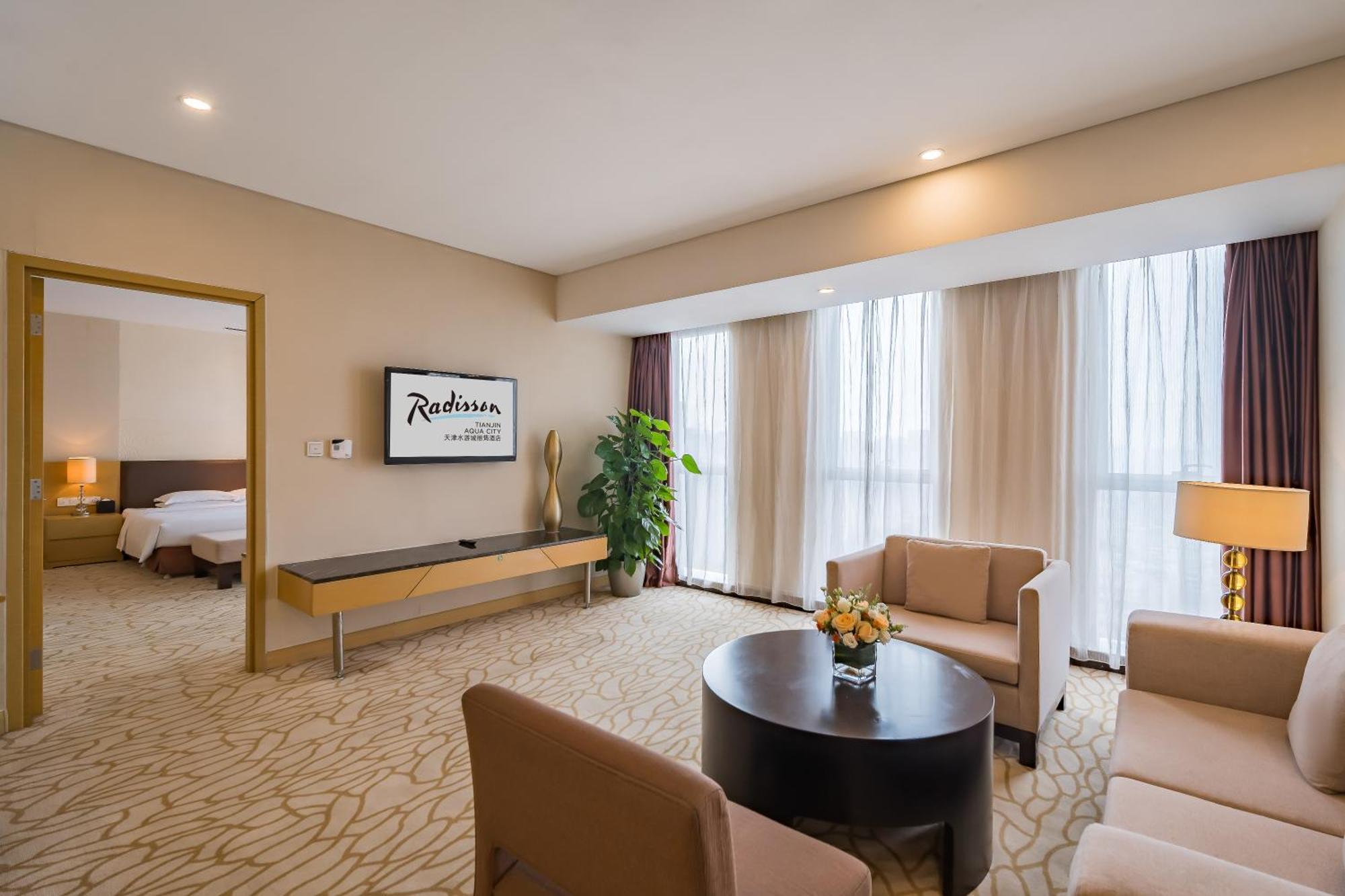 Radisson Hotel Tianjin Aqua City Екстериор снимка