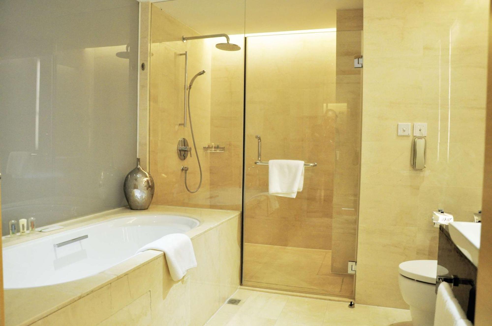 Radisson Hotel Tianjin Aqua City Екстериор снимка