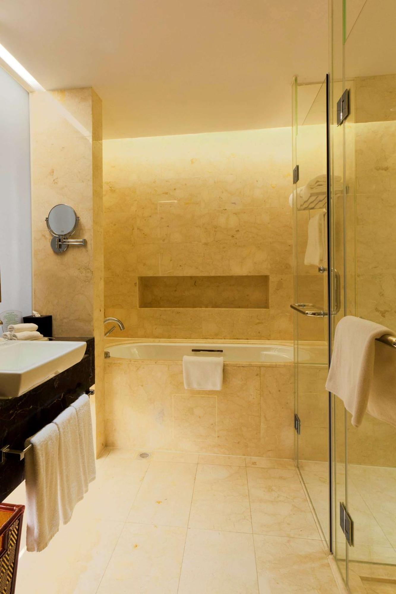 Radisson Hotel Tianjin Aqua City Екстериор снимка